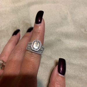 Diamond bridal set size 7